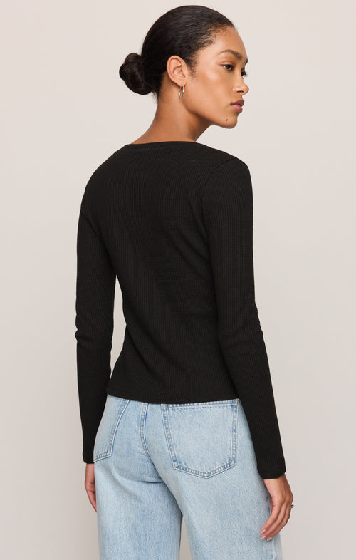Albany Waffle Snap Front Top- Black